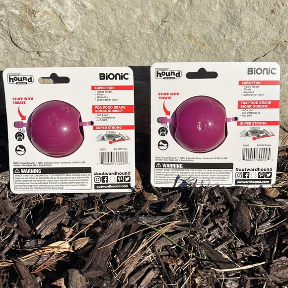 🆕 Dog Toy 2 Balls Small by Outward Hound - Picture 2 of 9